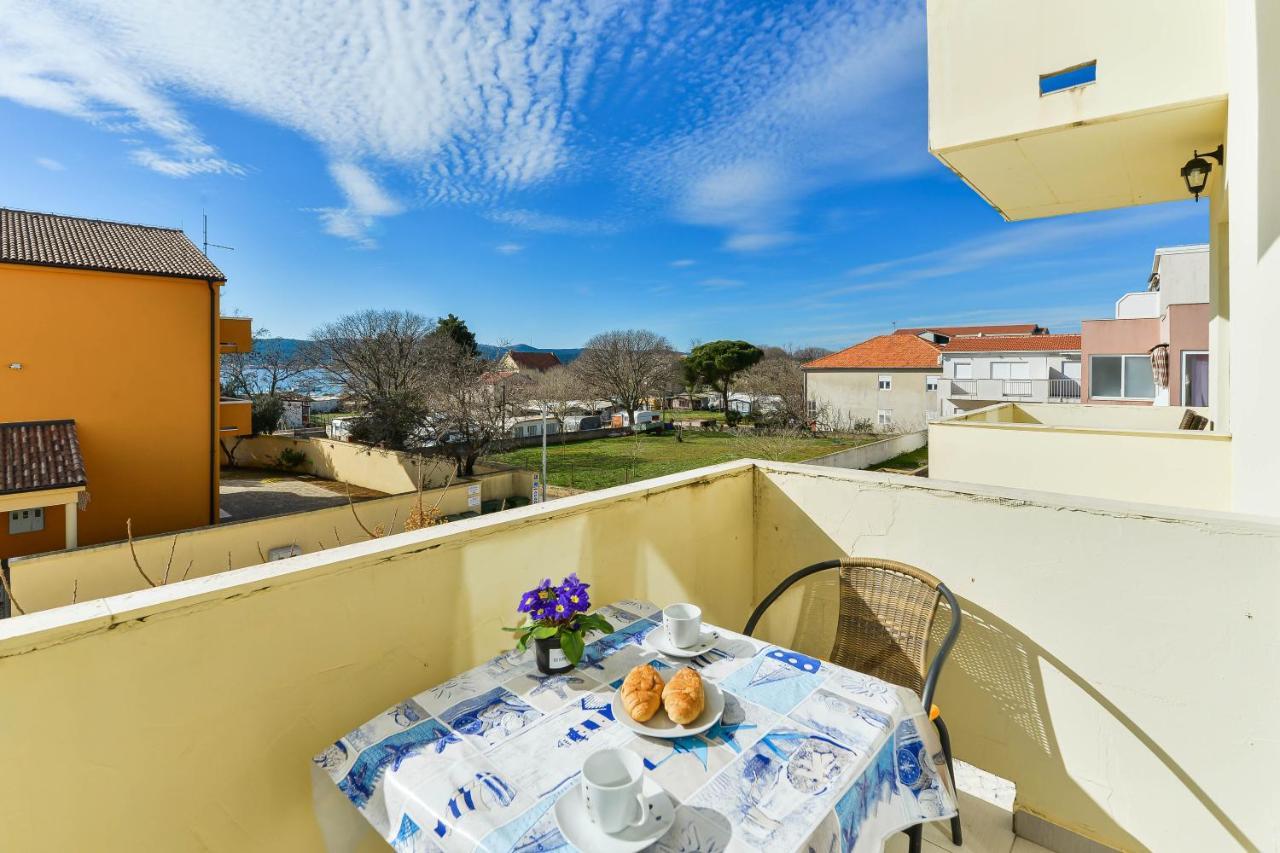 Apartments Adria Turanj Bagian luar foto