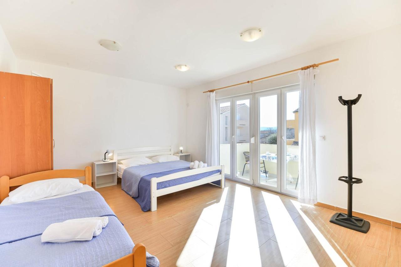 Apartments Adria Turanj Bagian luar foto