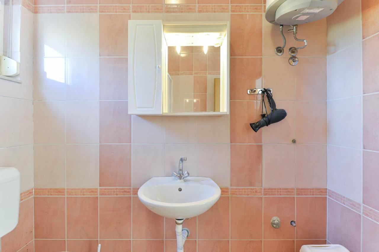 Apartments Adria Turanj Bagian luar foto