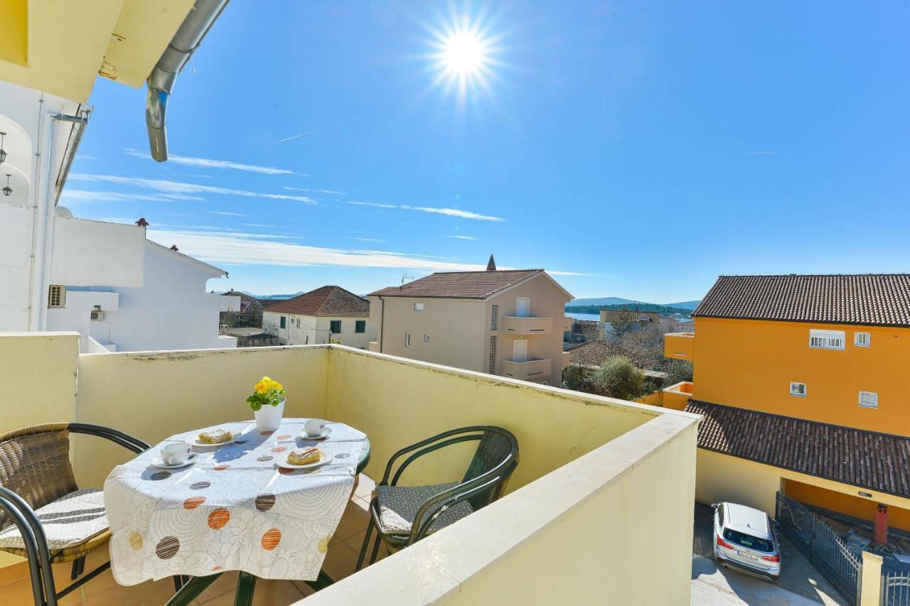 Apartments Adria Turanj Bagian luar foto