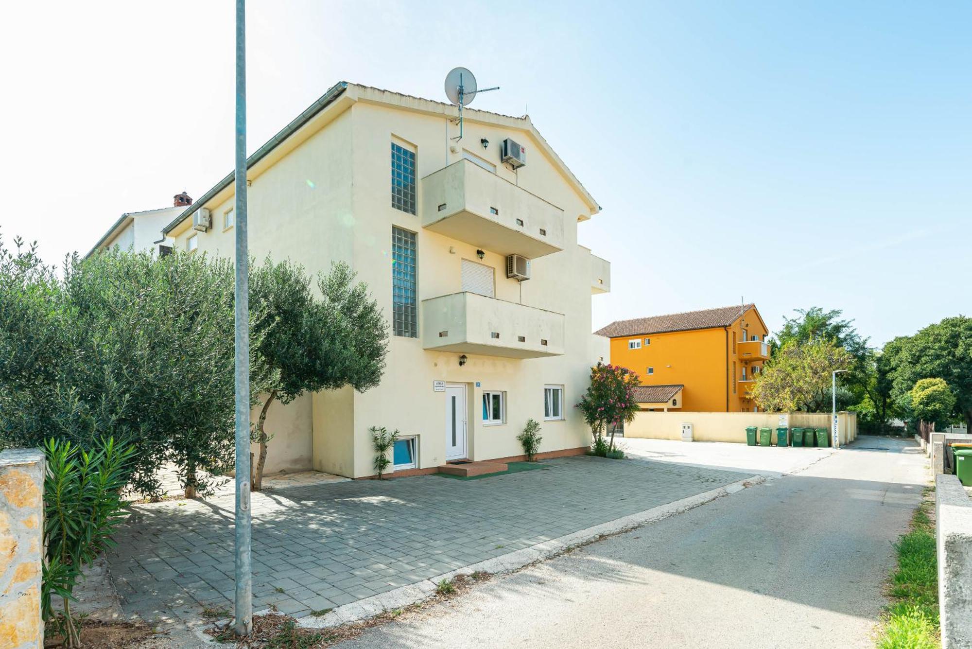Apartments Adria Turanj Bagian luar foto